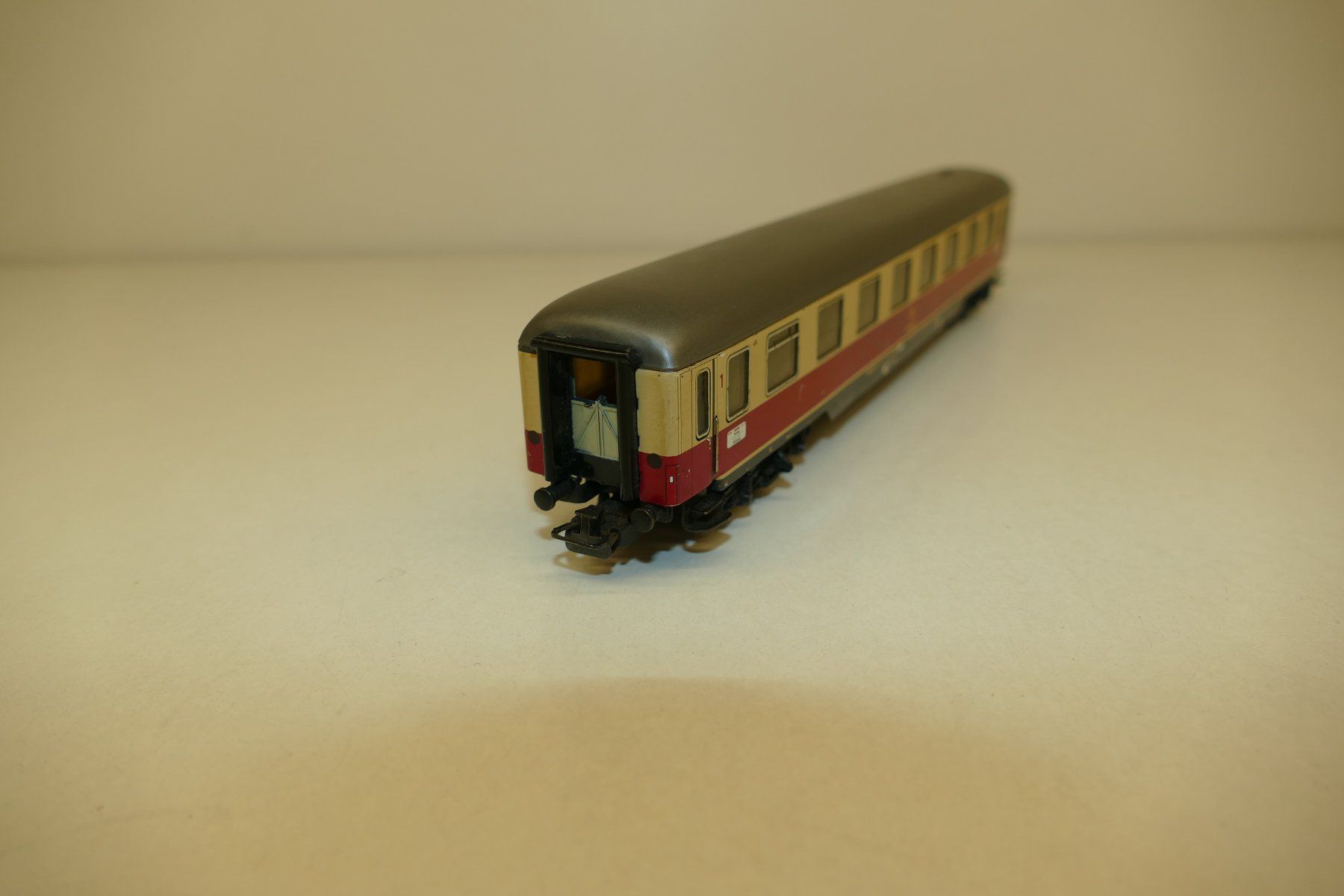 Märklin Modellini di ferrovie: Märklin H0: DB TEE/IC-Abteilwagen – Usato da Niederhasli venduto da rail-duerst 1