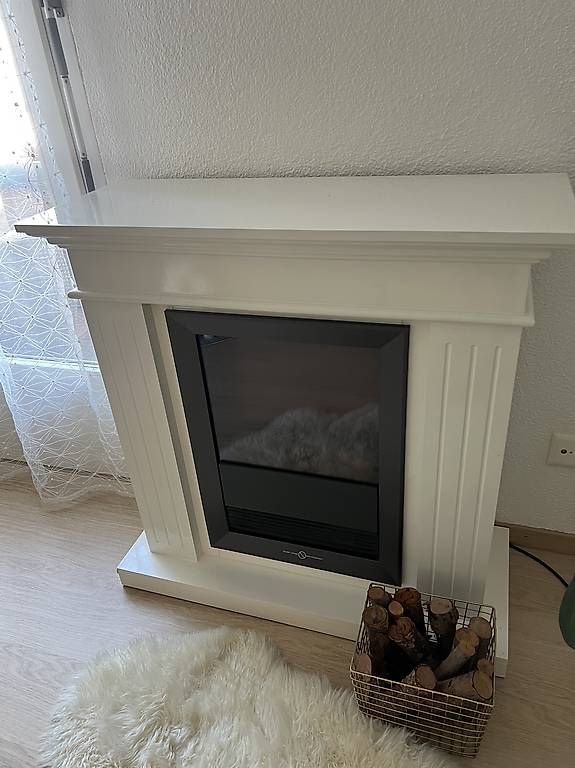 Cheminée: Elektrischer Kamin mit Heizfunktion – D'occasion à Reichenburg par ada_h9rz 2