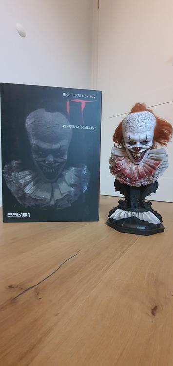 High Definition Bust IT (Film) Pennywise Dominant