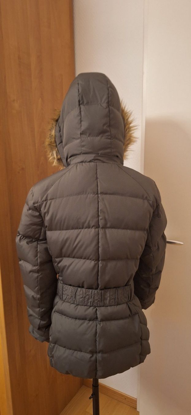 Esprit Giacche: Esprit, doudoune / Daunenjacke – Nuovo (secondo la descrizione) da Lussery-Villars venduto da pousinete02 3