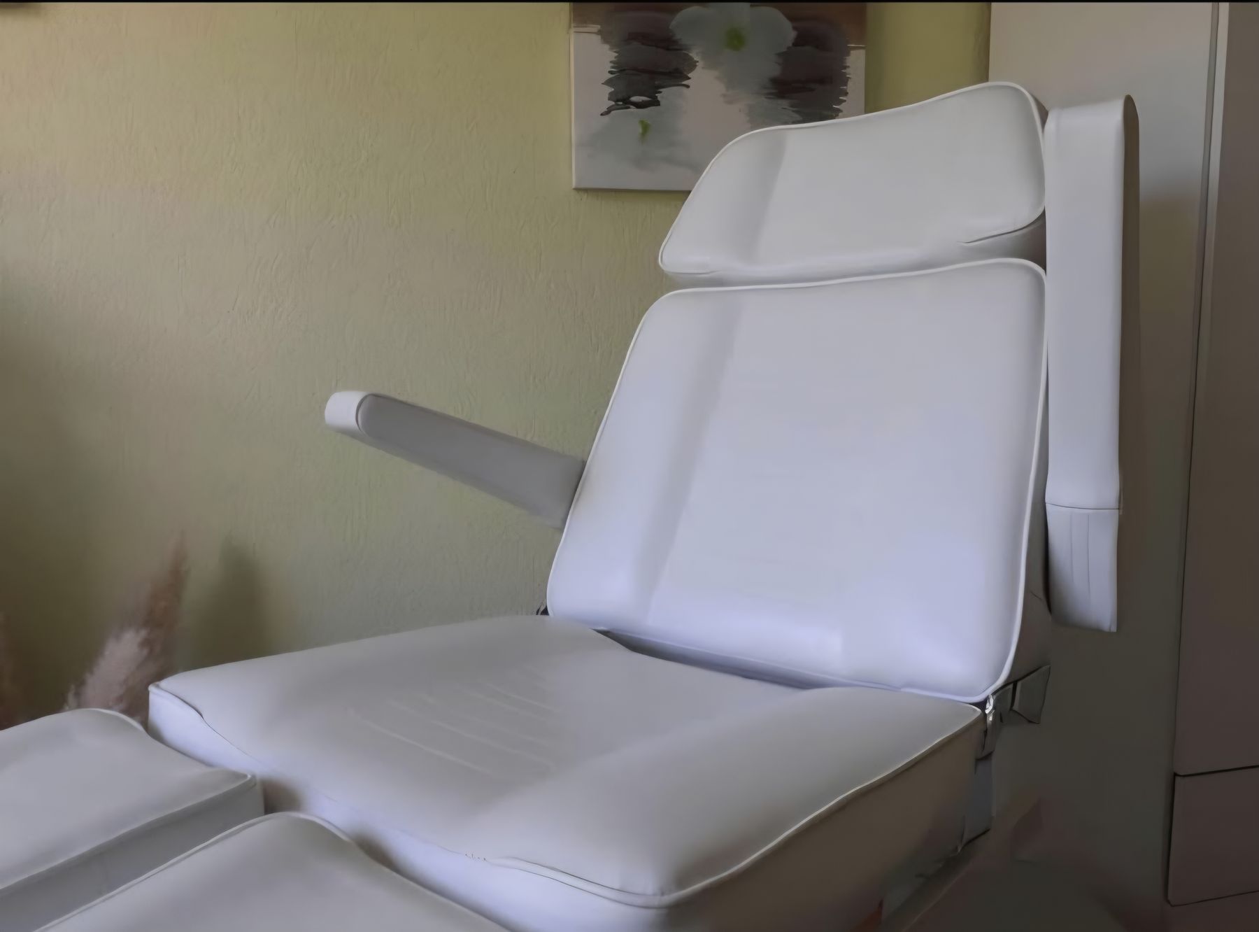 Lettini & sedie per cosmetici: Fauteuil de pédicure hydraulique – Usato da Brent venduto da coc_lx96