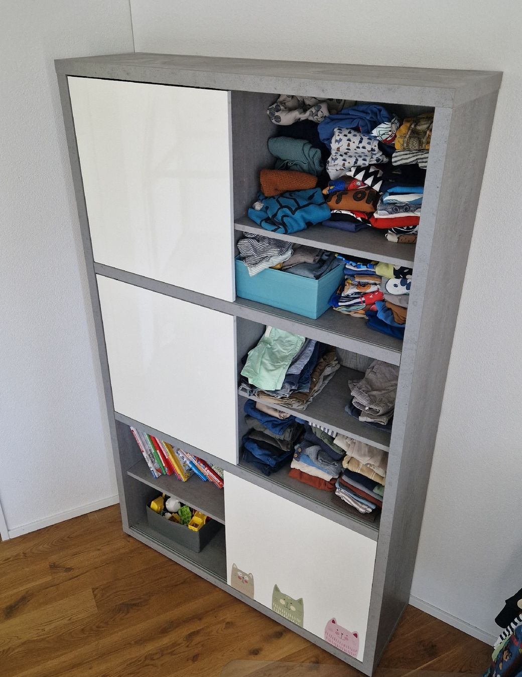 Livique Armadi: Büroschrank / Kinderkleiderschrank – Usato da Sarnen venduto da C_Bolt 1