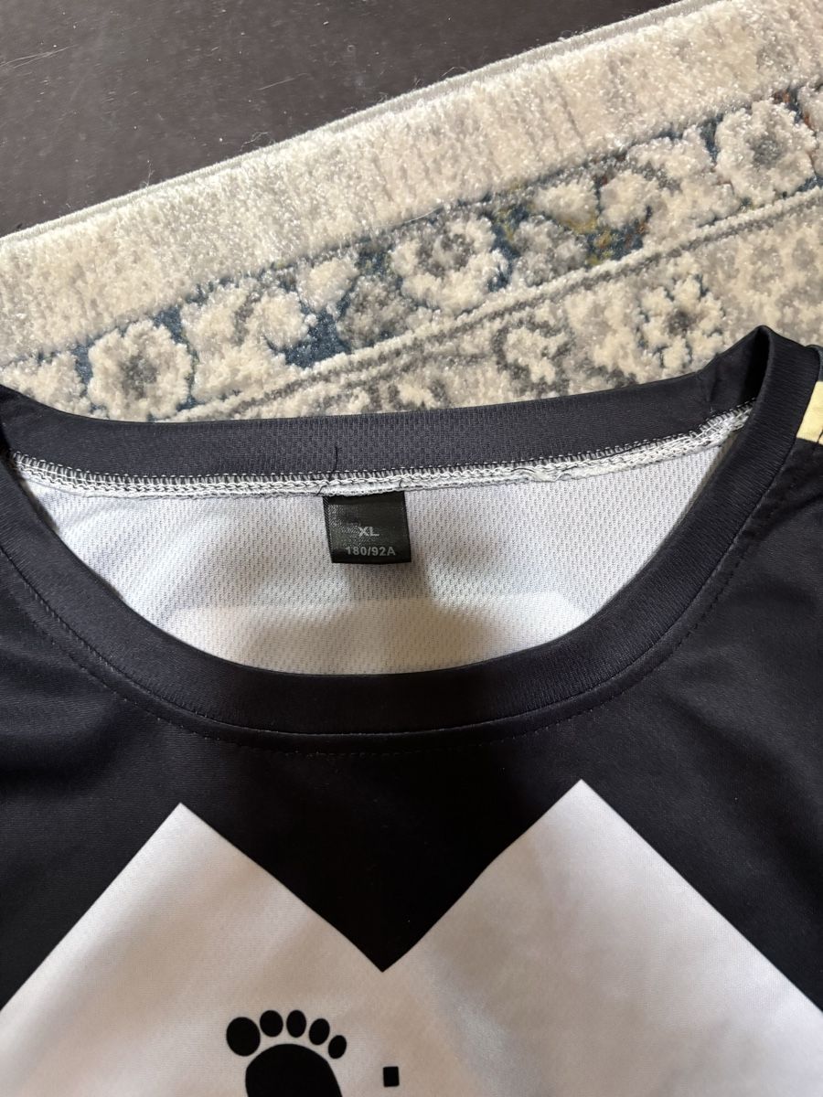 Canottiere & Pantaloni: Jersey Haikyuu Karasuno size XL new – Nuovo (secondo la descrizione) da La Chaux-de-Fonds venduto da joa_jk5g 1