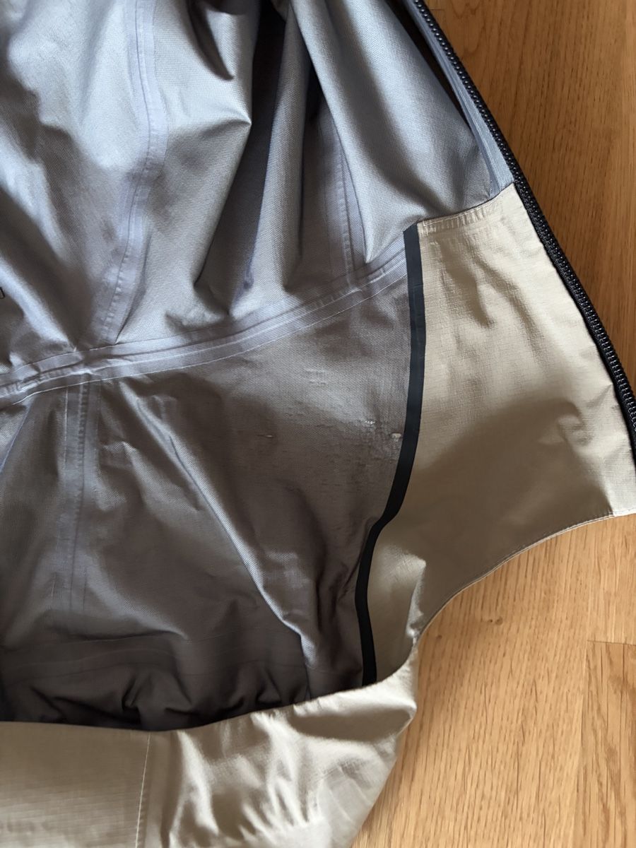 Peak Performance Giacche: Peak Performance Gore-Tex Jacke Grösse XS – Usato da St. Gallen venduto da luk_2fqp 2