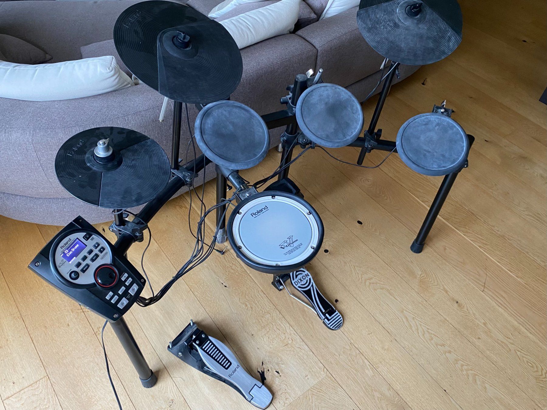 Roland Strumenti musicali: Batterie électronique Roland TD-11 + Enceinte Behringer – Usato da Attalens venduto da sim_fpr7 4