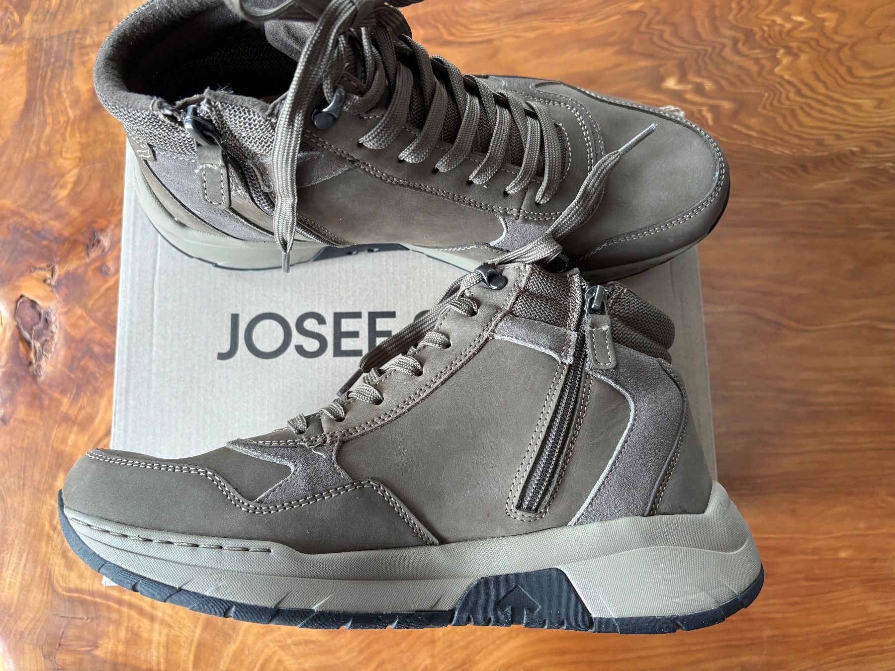 Scarpe da uomo: Josef Seibel leichte Herren Wanderschuhe Gr 42 – Nuovo (secondo la descrizione) da Uerkheim venduto da ruthb2112 2