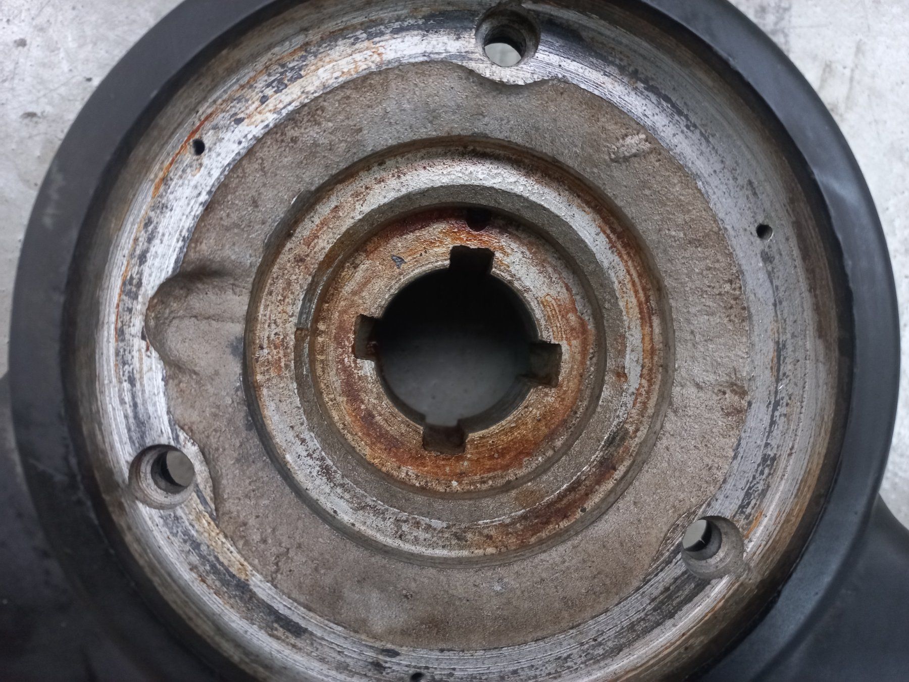 Saurer Tutti pezzi di ricambio auto: Oldtimer Lenkrad Saurer Berna 2DM 2 DM VM + diverse usw – Usato da Dulliken venduto da Dullikenlerchclassic 4