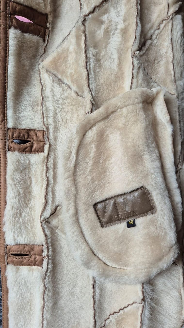 Kübler Cappotti: Winter-Ledermantel mit Pelzfutter – Usato da Hittnau venduto da kur_l8f6 6