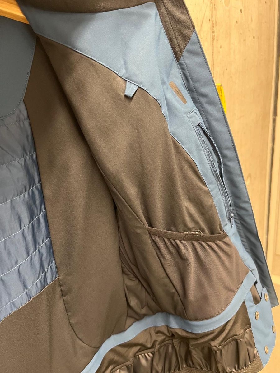Jacken & Mäntel: Skijacke Winterjacke – Gebraucht aus Zürich von summerinthecity100 5