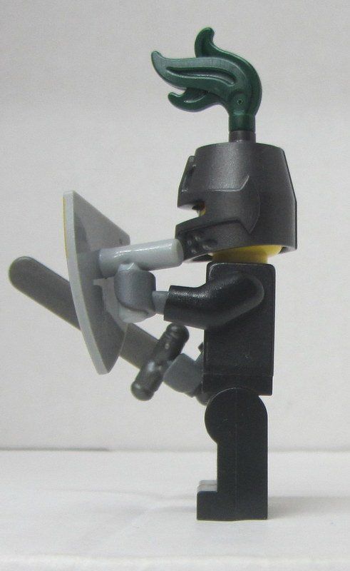 Lego Kit di costruzioni: LEGO Kingdoms cas453 " Dragon Knight Scale Mail with Chains. – Usato da Kreuzlingen venduto da heinrich7h 2