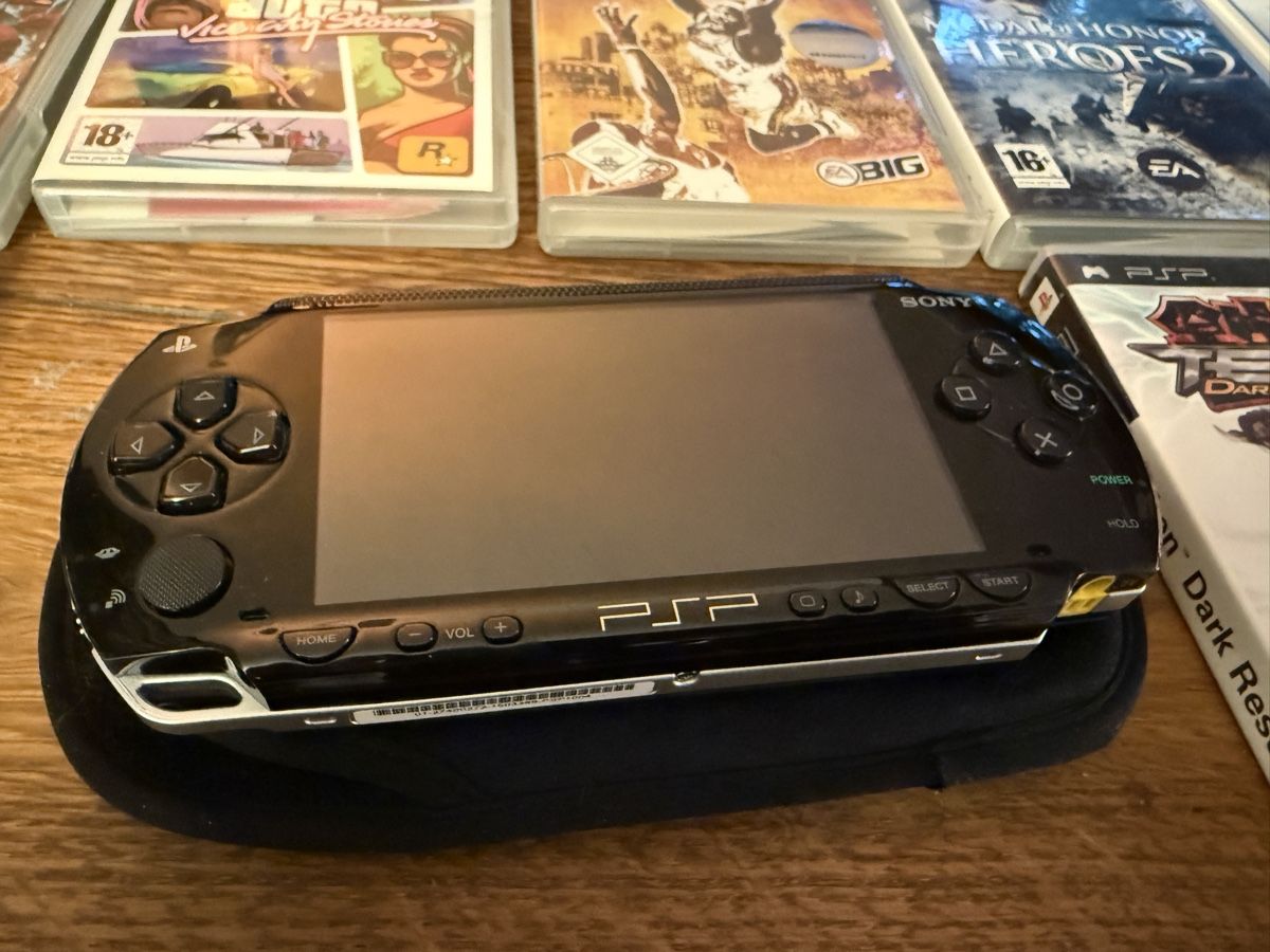 Sony Consoles: Sony PSP XXL Set  – D'occasion à Aarau par Panjo3 3