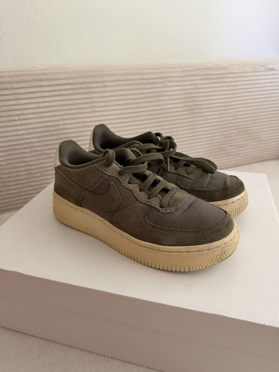 Nike Damenschuhe: Nike  Airforce – Gebraucht aus Wallisellen von Buy.me.one.more.time