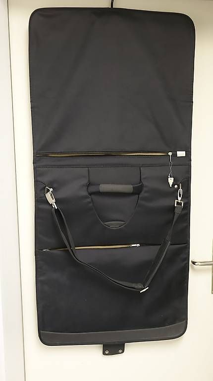 Taschen: Business Kleidertasche – Gebraucht aus Luzern von was_d7mx