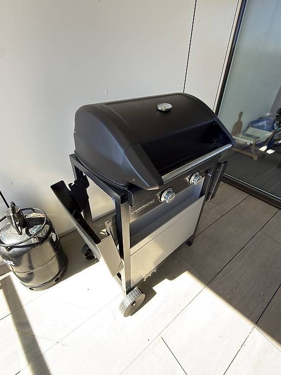 Grils: Grill zu verschenken – D'occasion à Dietlikon par Namii5