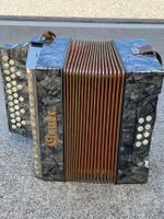 Vintage Akkordeon „CLAUDE SCALA“ mit Koffer