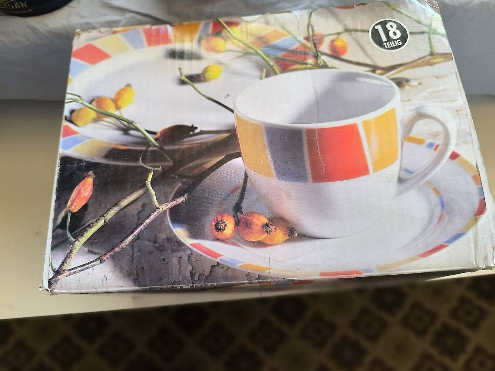 Set di piatti:   Kaffee Service Neu 18-teilig  – Nuovo e nell'imballaggio originale da Walliswil-Nbipp venduto da australien2007 2