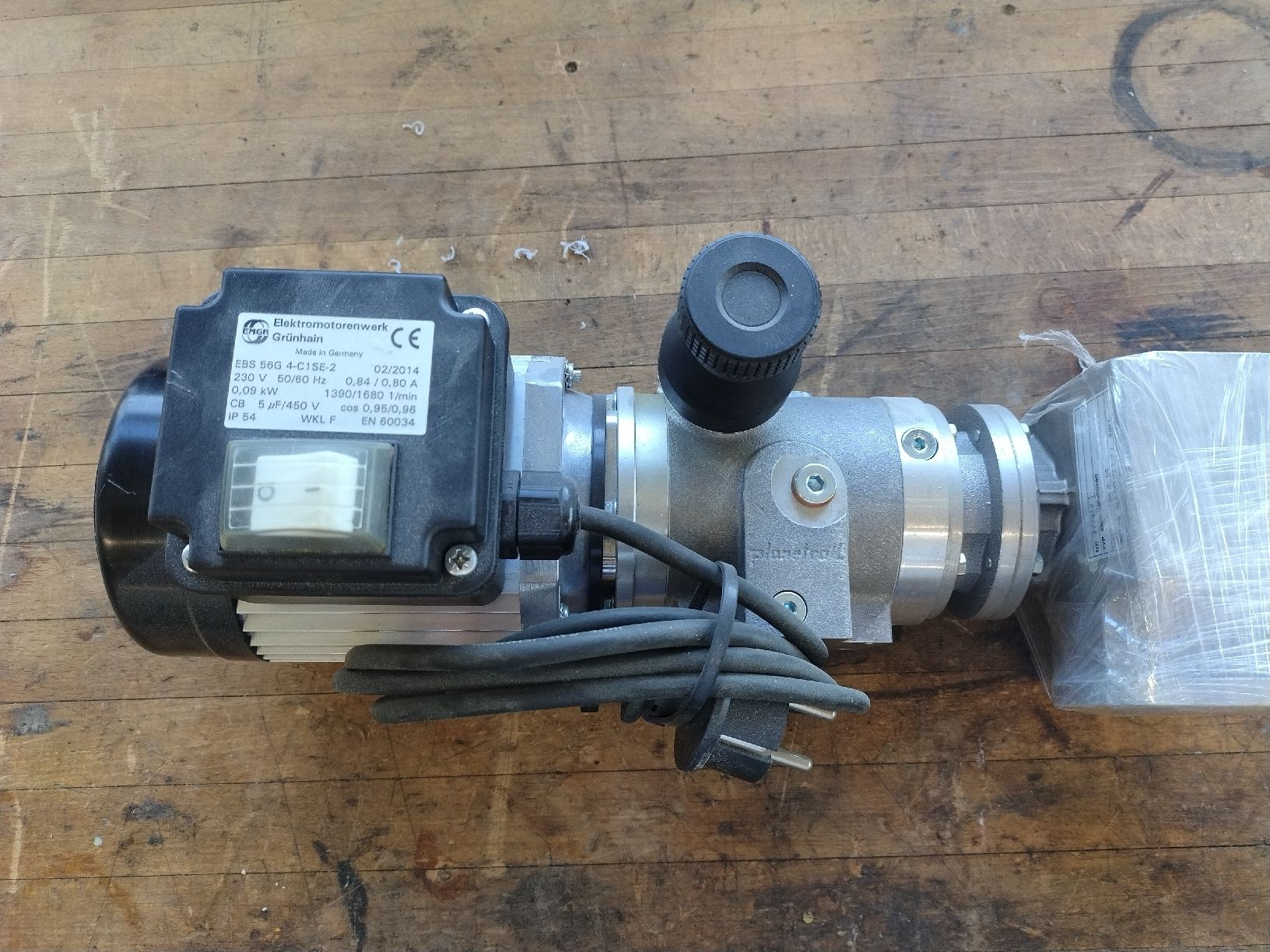 Motori: 230V Getriebemotor – Nuovo e nell'imballaggio originale da Brüttisellen venduto da Grorbas