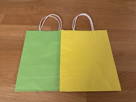 2 Papiertragetaschen, Gelb & Grün, perfekt für Ostern