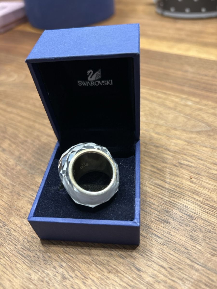 Swarovski Anelli: Wunderschöner Swarovski Ring, Neuwertig, Grösse 55 – Usato da Forst b. Längenbühl venduto da Nobynic 1