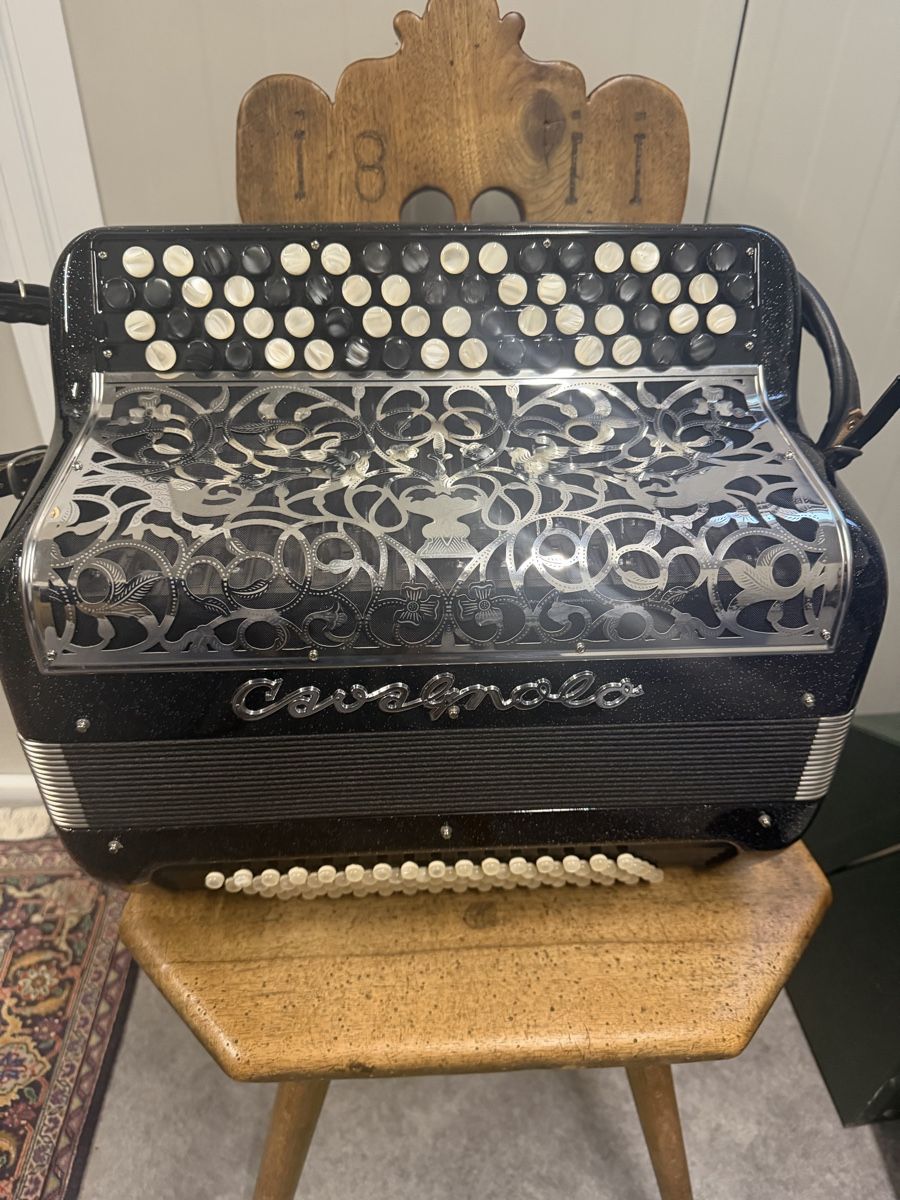 Strumenti musicali: Cavagnolo – Usato da Füllinsdorf venduto da MiGeiss64