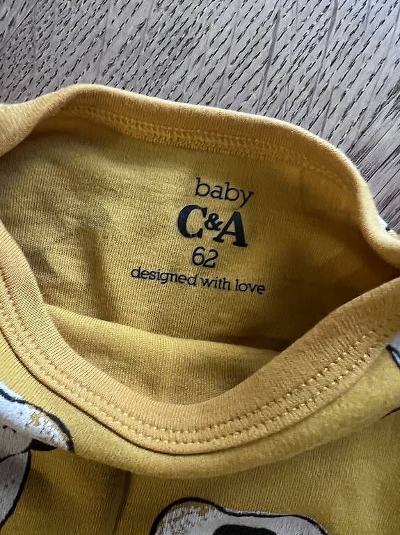 Lotti & Set di vestiti: Baby Kleider Trainer Gr. 52 – Usato da Rothenburg venduto da Isopot 1