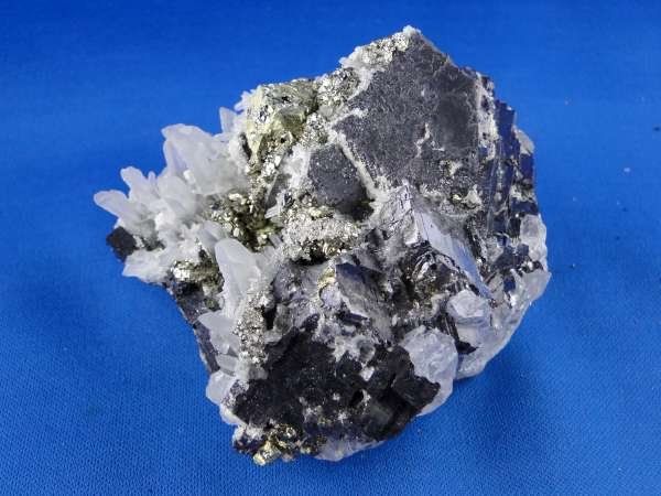 Minerali & Pietre curative: Galena mit Chalkopyrit und Quartz – Usato da Schinznach Bad venduto da Demerald