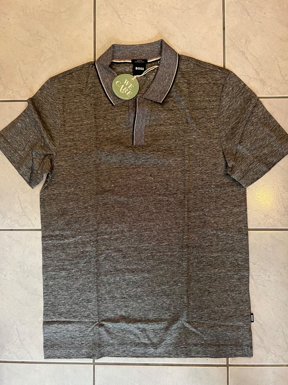 Hugo Boss T-shirt: Hugo Boss T-Shirt – Nuovo (secondo la descrizione) da Basel venduto da La.Bonne.affaire 4