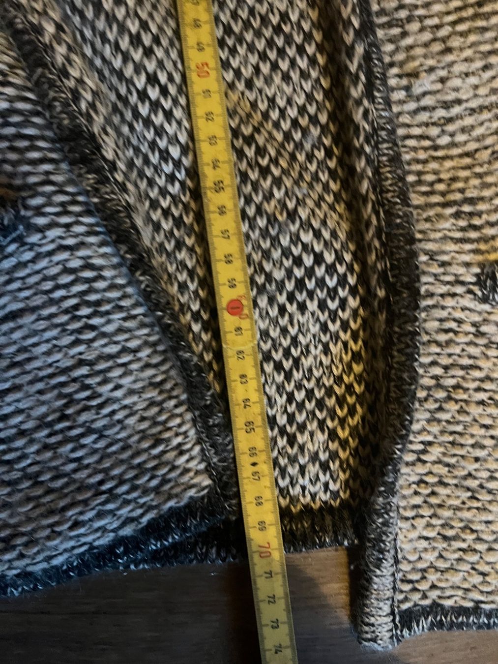 Vero Moda Giacche: Vero Moda Strickjacke mit Applikationen, Gr. M – Usato da Häusernmoos venduto da RanaNo 5