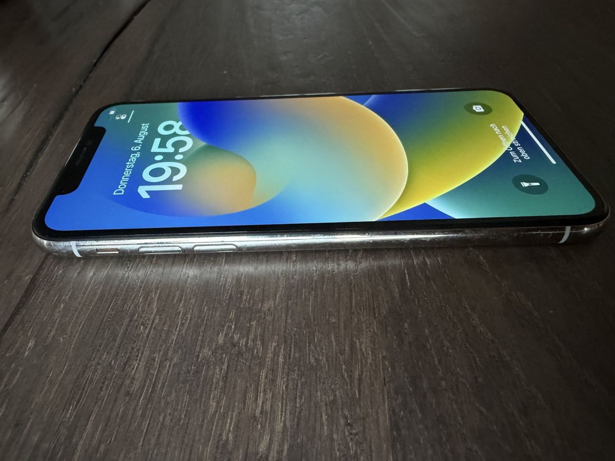 Apple Telefoni cellulari / Smartphones: iPhone X 64GB -White📱 – Usato da Binz venduto da leo_bzh5 3