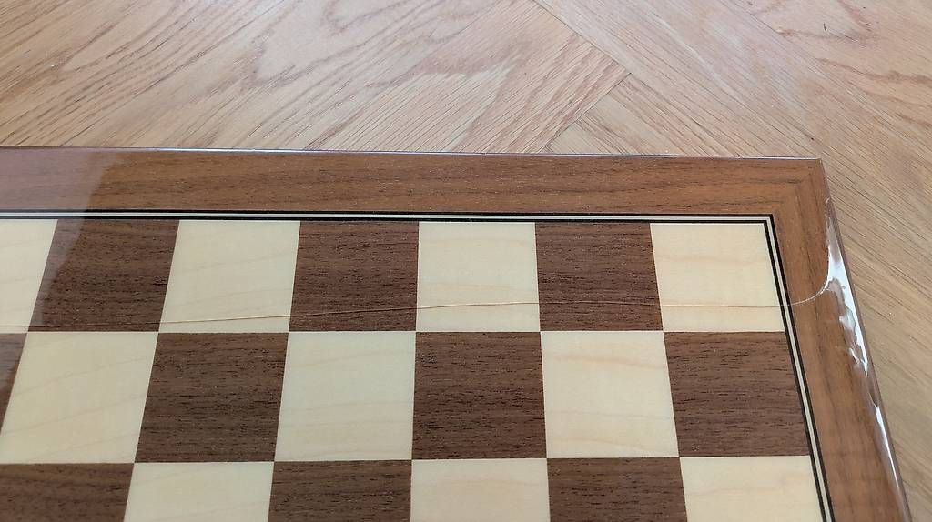 Giochi: Scacchiera smaltata 42 x 42 cm – Usato da Breganzona venduto da SamuelEberhardt 2