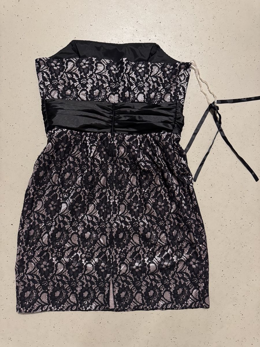 Vestiti: Elegantes Spitzenkleid, Grösse 42 – Nuovo (secondo la descrizione) da Zürich venduto da pamleano 1