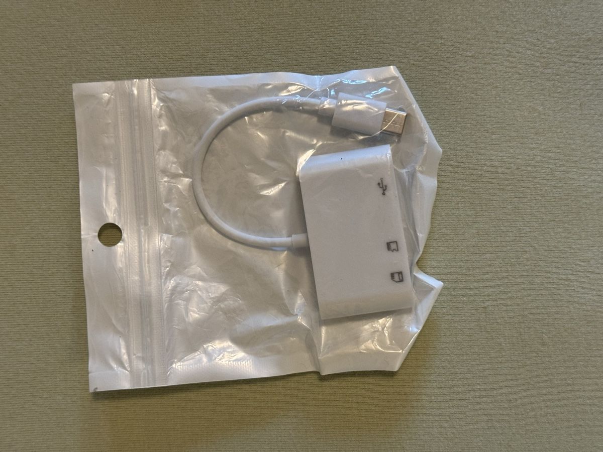 Unità & Adattatore: USB-C Multiport Adapter mit SD-Kartenleser – Nuovo (secondo la descrizione) da Zürich venduto da PrinceZuko 1
