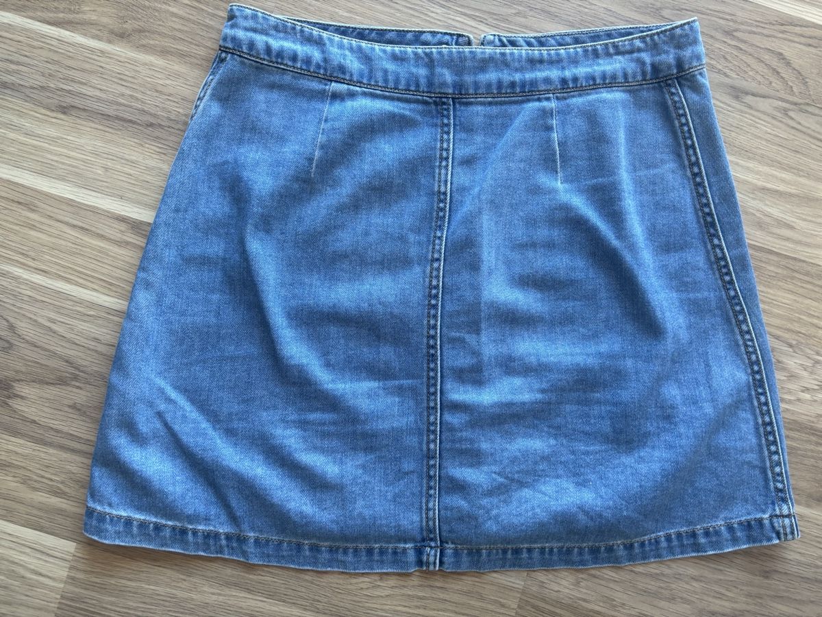 Vero Moda Gonne: S_Vero Moda Denim_Buttoned Front_rarely used – Nuovo (secondo la descrizione) da St-George venduto da elena27 2