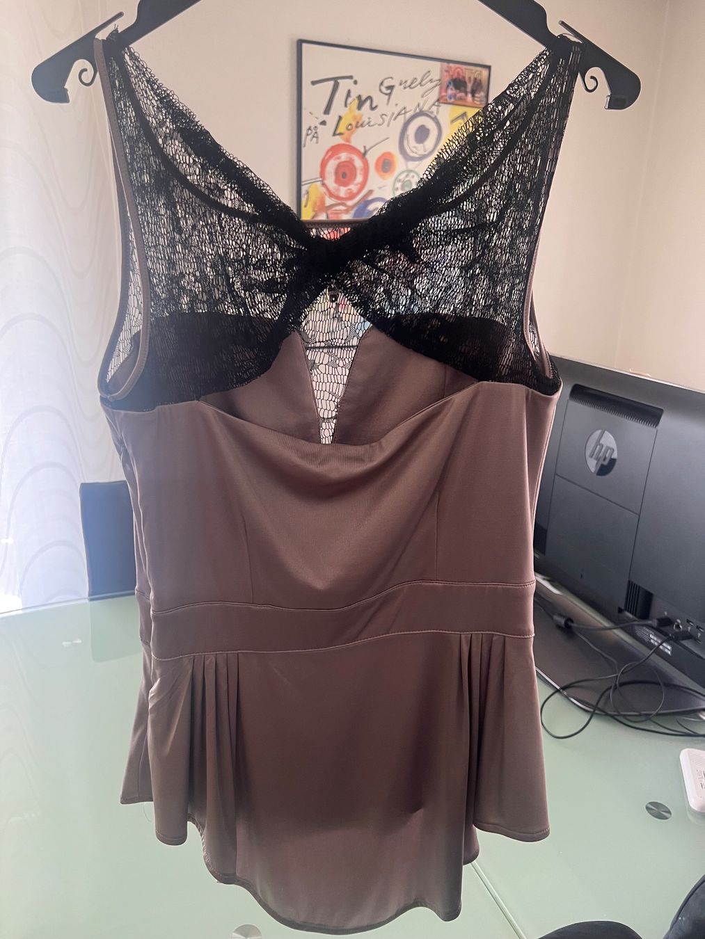 Top: Top Guess Gr. M – Usato da Näfels venduto da ale_c9qn 1