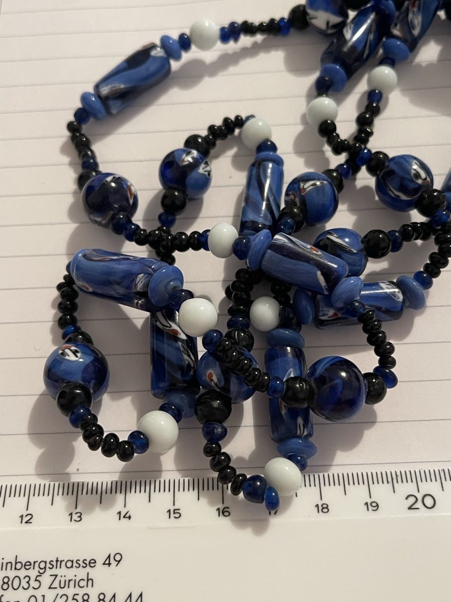 Ketten: Collier de perles bleu et blanc comme neuf 108 cm – Neu (gemäss Beschreibung) aus Kloten von Vermicelles 1