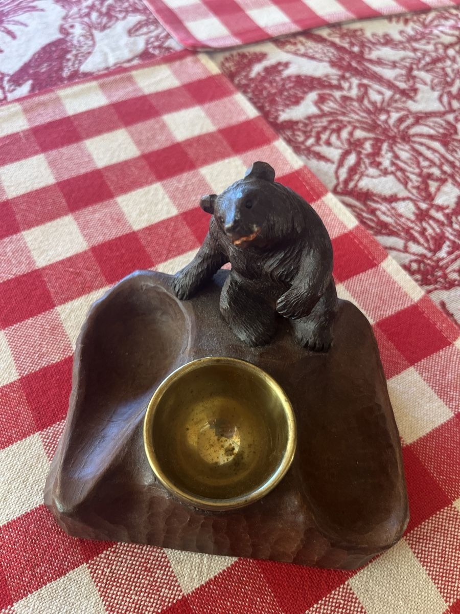 Sculture & Statue: Antiker Bär aus Holz mit Messing Schale – Usato da Saanen venduto da SoniaMichaela 2