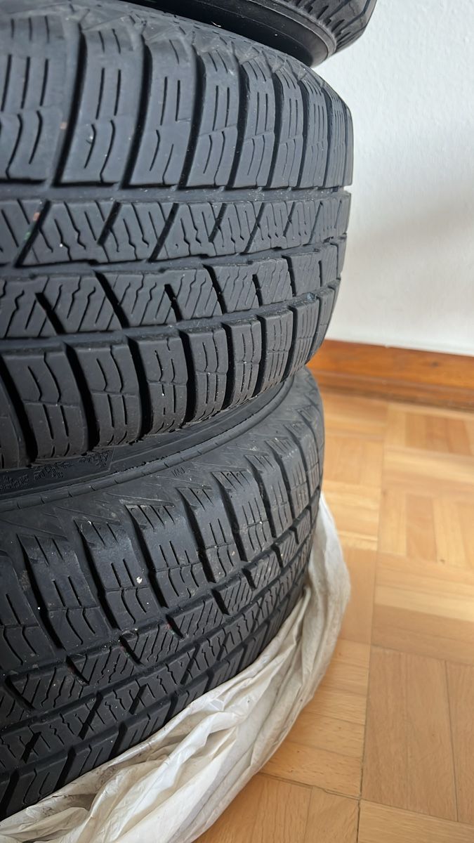 Pneus & Roues: Winterreifen – D'occasion à Zürich par Liilu 9
