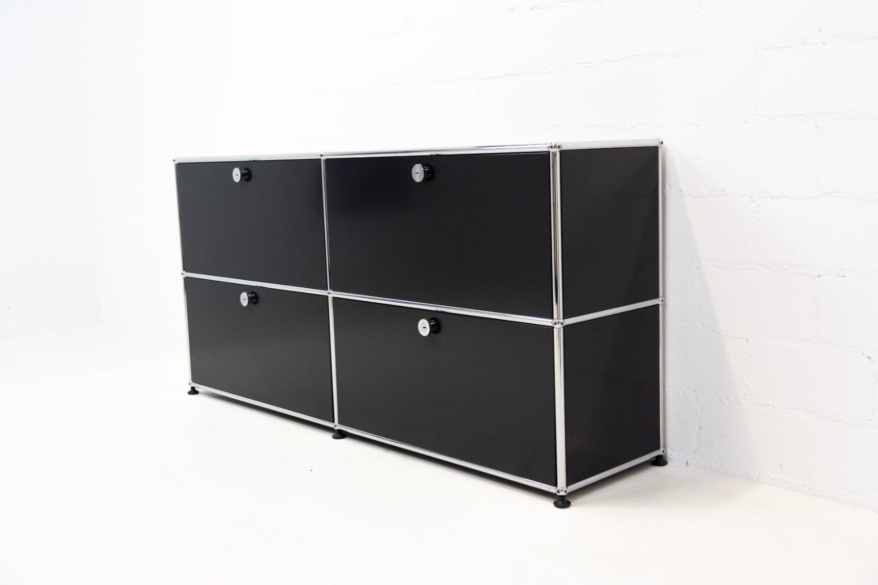 USM Kommoden: USM Haller Sideboard Graphit Schwarz N. 26 Lieferung möglich – Gebraucht aus Schaffhausen von Studio-Ara 5