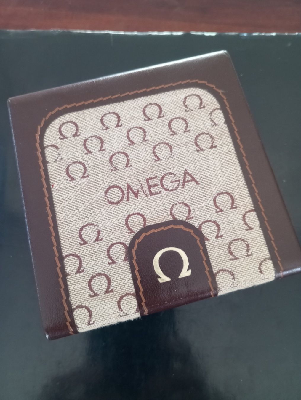 Omega Uhrenboxen: Omega Uhren Schachtel – Gebraucht aus Basel von magicpower99
