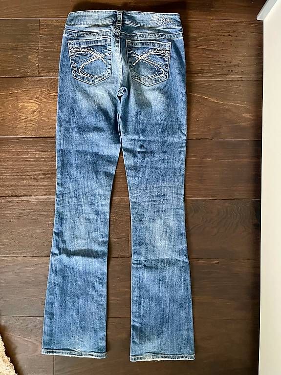 Jeans: Damen Jeans Silver, Gr. W27/L33 – Usato da Herrliberg venduto da Kat_s2dn 1