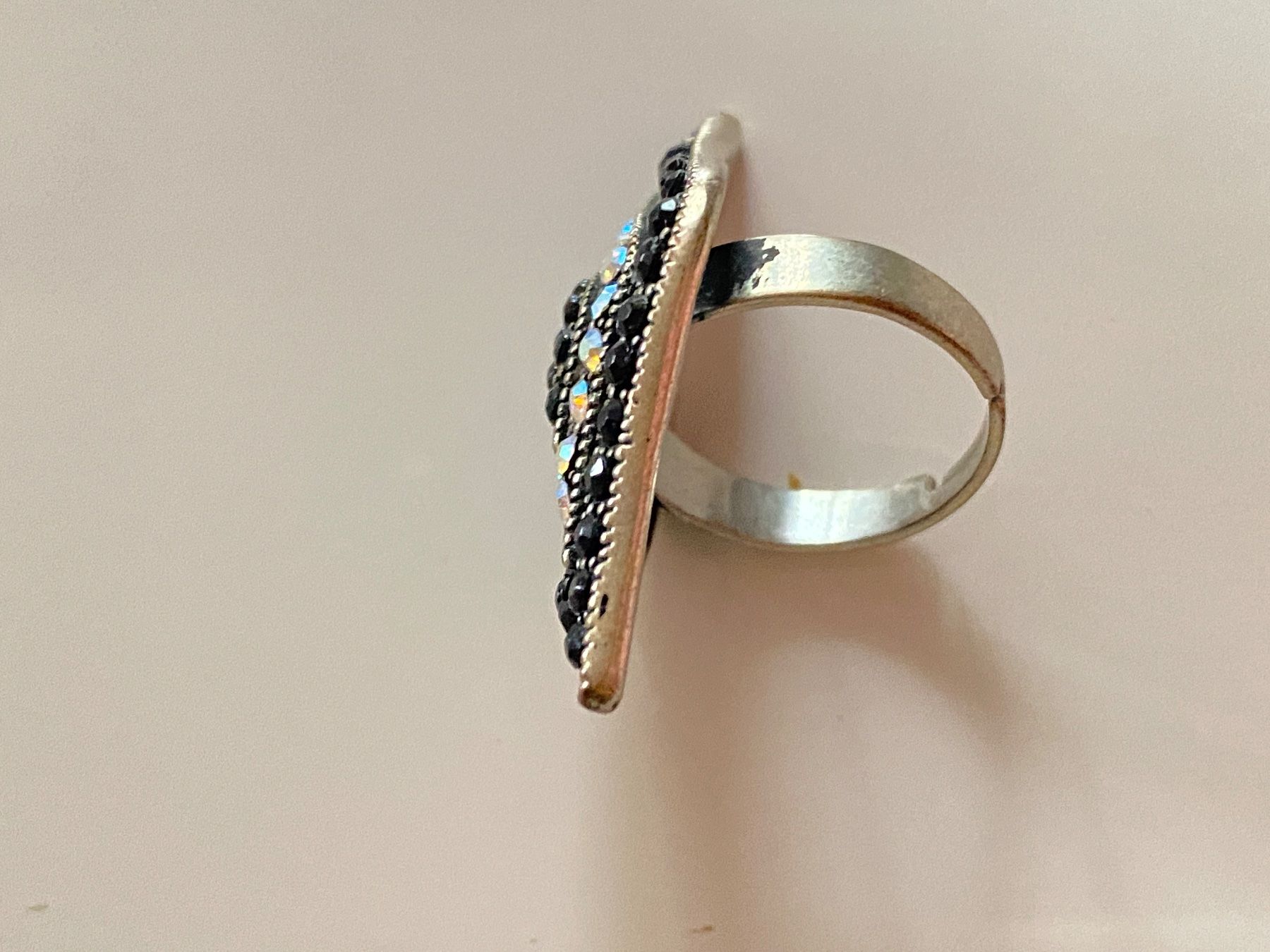 Anelli: Schöner Glitzerring  schwarz silber Strass – Usato da Rothrist venduto da turnedking 1