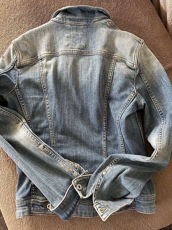 Giacche: BOSS Orange Jeansjacke Gr.S tailliert – Usato da Stäfa venduto da DearDarling 4