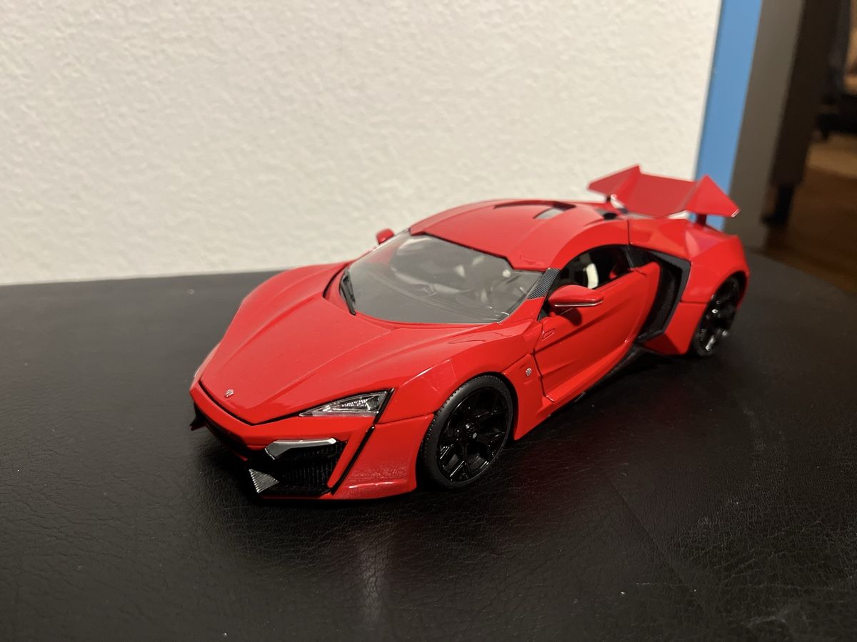 Modellini d'auto: Lykan Hypersport 1:18 Jada – Nuovo (secondo la descrizione) da Mägenwil venduto da ele_cd7w