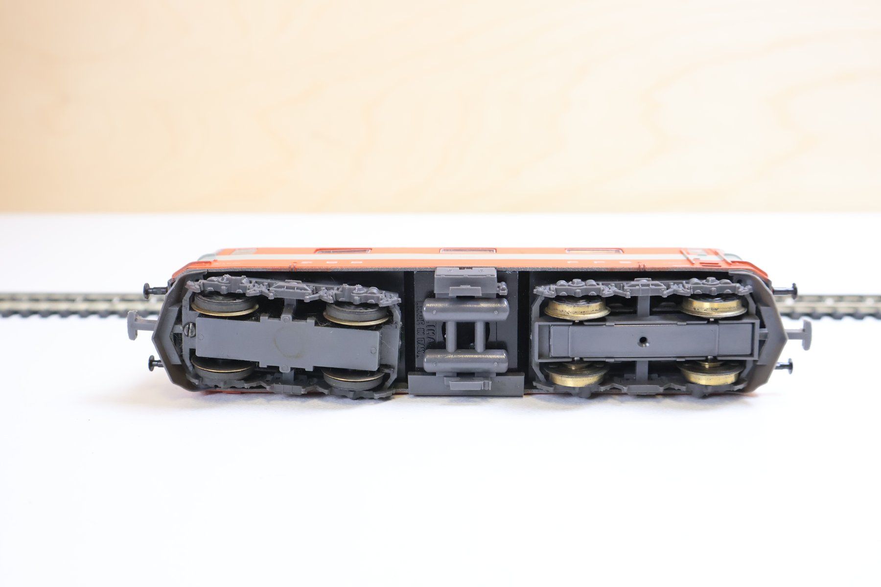Lima Modellini di ferrovie: Lima SBB Re 4/4 E-Lok - Digital "Swiss-Express" - H0 DC – Usato da Winterthur venduto da Monstera 7