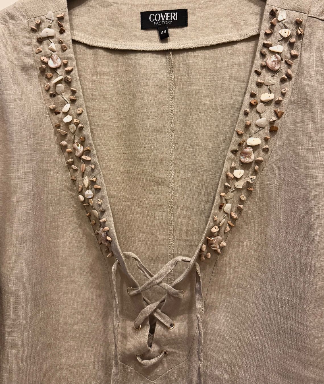 Vestiti: Jolie robe tunique, beige, taille 38CH-44IT – Nuovo e nell'imballaggio originale da Genève venduto da OnSale 1