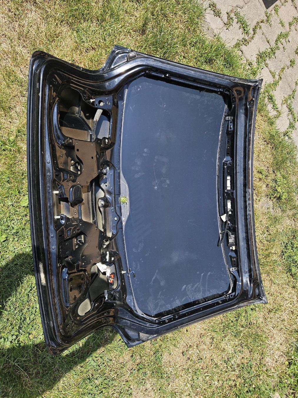Audi Tutti pezzi di ricambio auto: Audi A3 8P Heckklappe Bj. 2007 Schwarz – Usato da Naters venduto da fab_2zx8 5