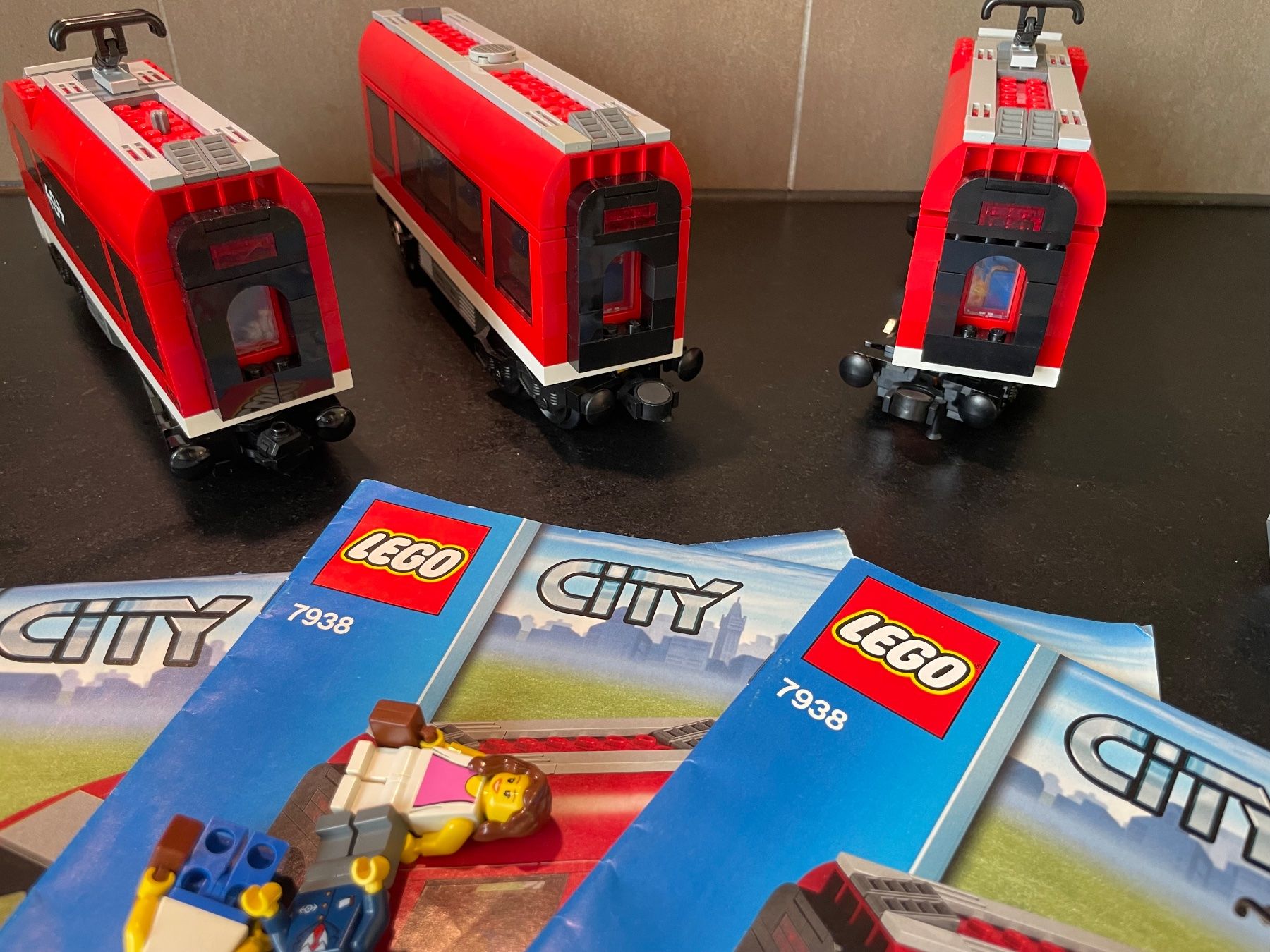 Lego Kit di costruzioni: LEGO City Passagierzug 7938 – Usato da Giebenach venduto da Flaz78 3