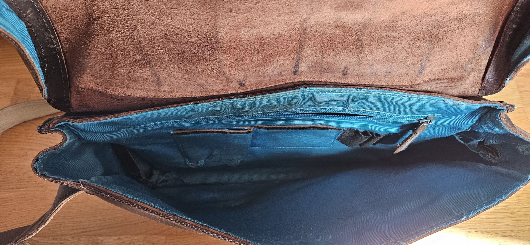 Aunts & Uncles Borse: Ledertasche aunts&uncles – Usato da Rombach venduto da ThriftBetter 4