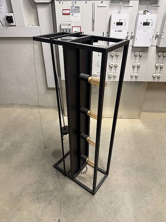 Lampade: Lampe mit Leuchtmitteln – Usato da Affoltern BE venduto da StrasDav