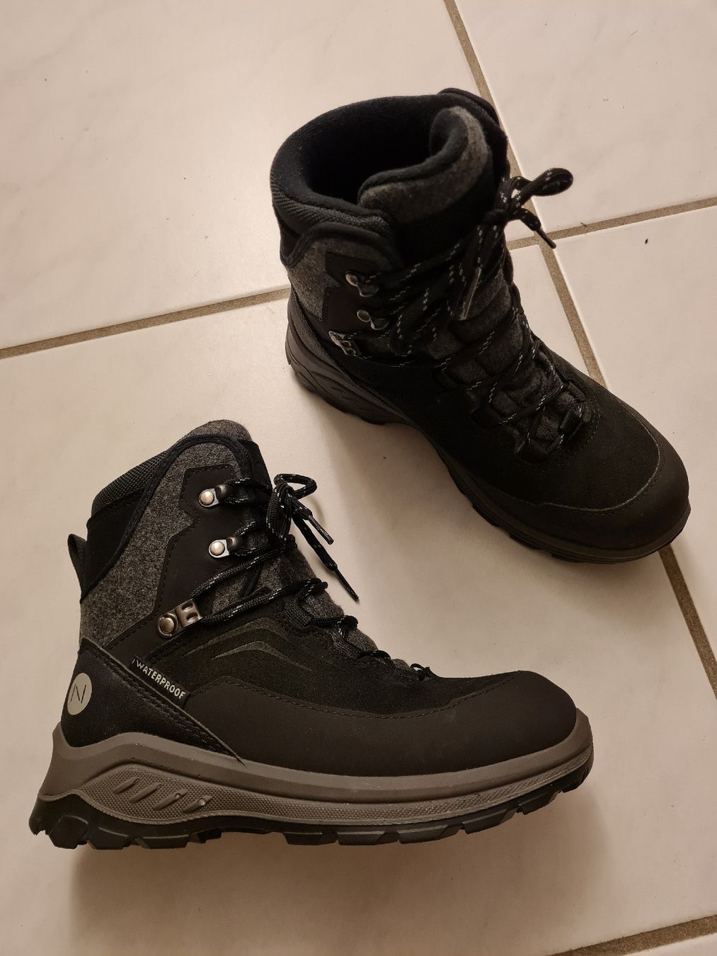 Damenschuhe: Winterschuhe – Neu (gemäss Beschreibung) aus Oberentfelden von Eros09